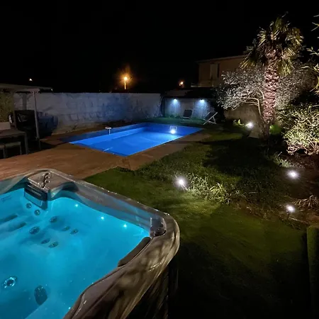 Unique! Jacuzzi Prive 35°c + Cinema Entiere Villa *