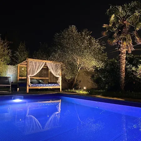 Unique! Jacuzzi Prive 35°c + Cinema Entiere Villa